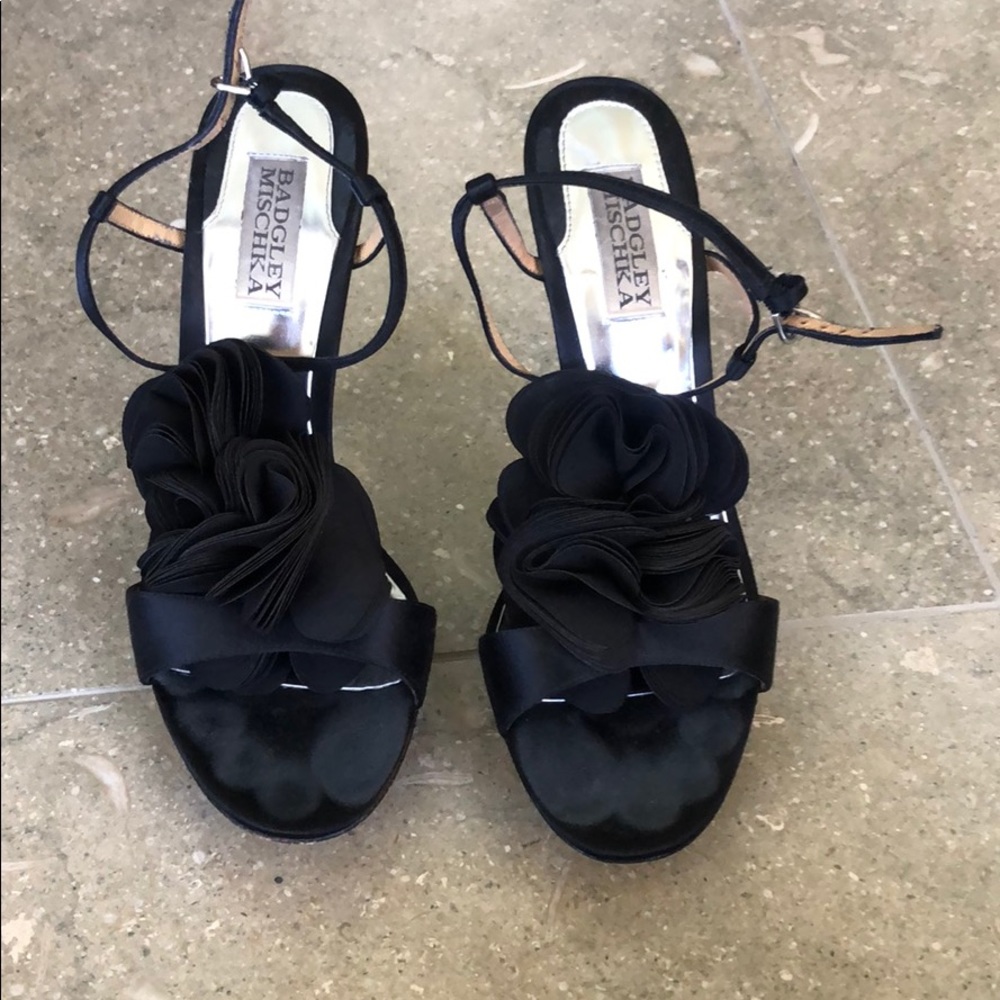 Badgley Mischka black heels